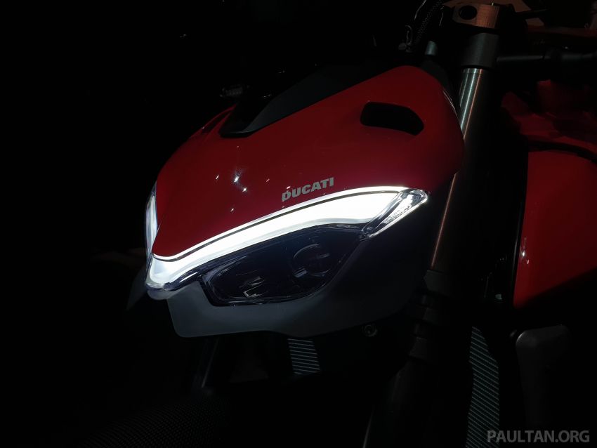 Can canh Ducati StreetFighter V4 2020 voi gia khoi diem tu 516 trieu VND