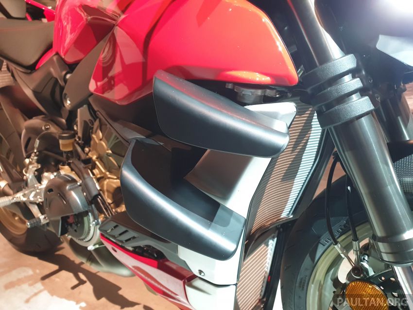 Can canh Ducati StreetFighter V4 2020 voi gia khoi diem tu 516 trieu VND - 6