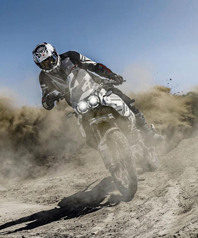 Lo tin Ducati Desert X se xuat hien trong buoi ra mat xe moi 2022 cua Ducati - 6