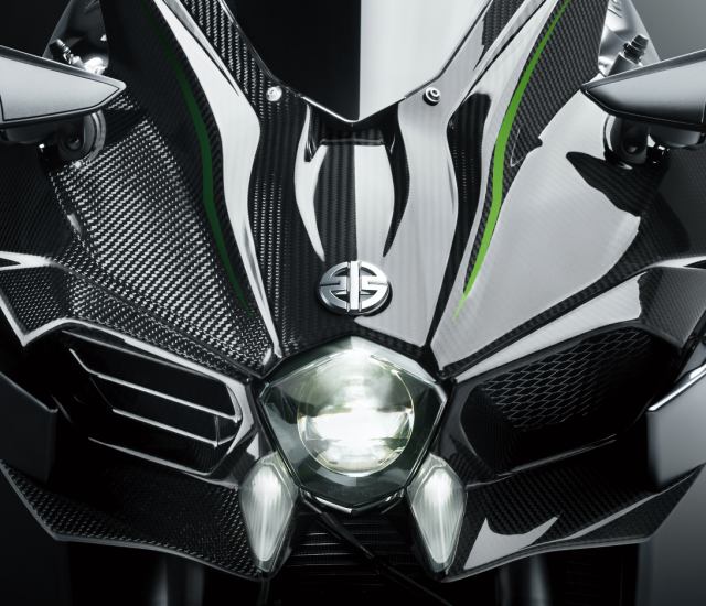 Kawasaki Ninja H2 Carbon ra mat tai Viet Nam voi gia khoang 13 ty Dong - 14
