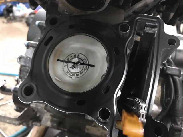 Exciter 135 len 150cc va hai cau hinh khac biet khien nguoi choi dan do khi lua chon - 9 Exciter 135 len 150cc va hai cau hinh khac biet khien nguoi choi dan do khi lua chon - 9
