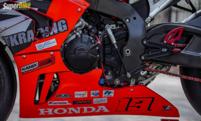 Honda CBR1000RRR do full Race den tu TK Racing - 26