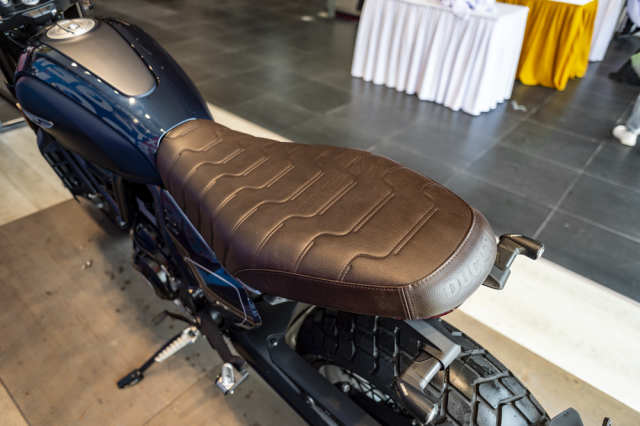 Chi tiet DUCATI SCRAMBLER the he thu 2 vua ra mat tai Viet Nam - 21