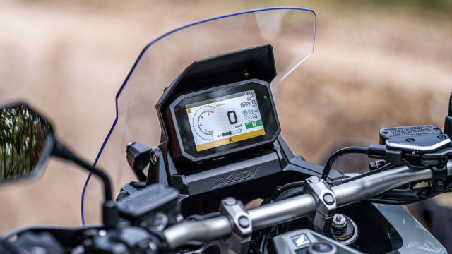Honda XADV 2024 duoc cap nhat danh cho nam moi - 4