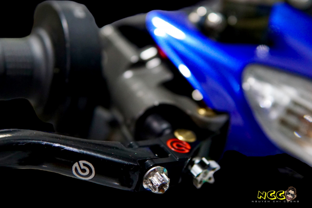bom tấn yaz 125 sở hữu bộ áo valentino rossi 19 năm tuổi kịch độc