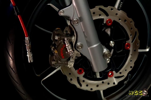 bom tấn yaz 125 sở hữu bộ áo valentino rossi 19 năm tuổi kịch độc