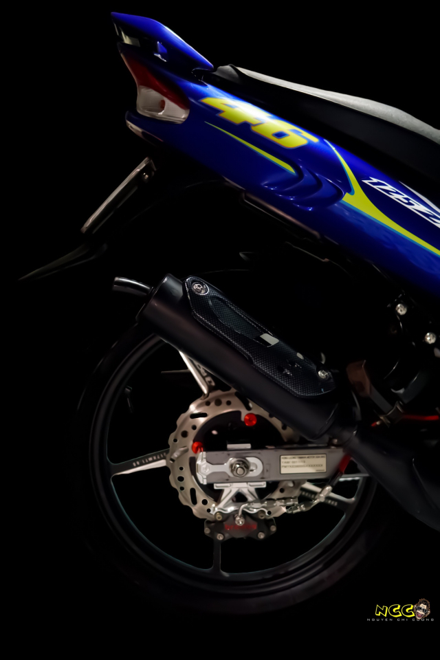 bom tấn yaz 125 sở hữu bộ áo valentino rossi 19 năm tuổi kịch độc