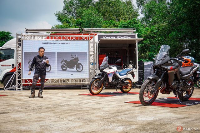 Chien thu Transalp 2023 chinh thuc trinh lang Viet Nam Thach thuc moi dia hinh - 5