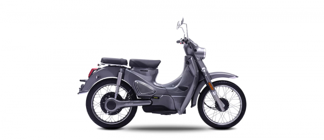 Super Cub lo dien phien ban 2 cang khong can xang van chay duoc - 10