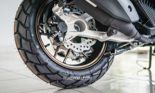 ADV160 2024 lo dien phien ban CA PHE MUOI chua tung co trong tien le cua Honda
