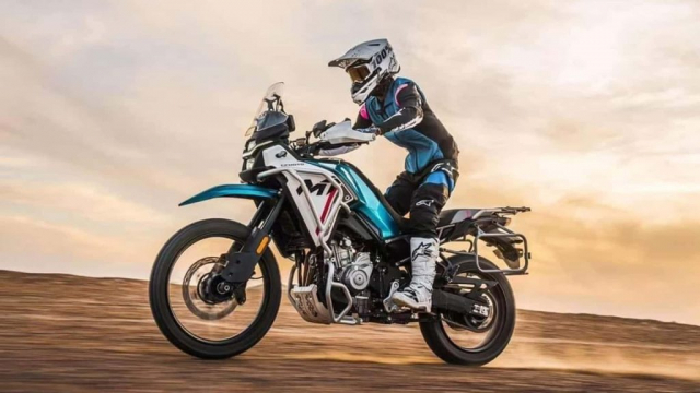 CFMoto 450 MT bi ro ri truoc ngay ra mat tai EICMA 2023