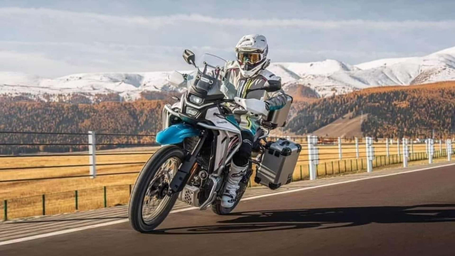 CFMoto 450 MT bi ro ri truoc ngay ra mat tai EICMA 2023 - 6