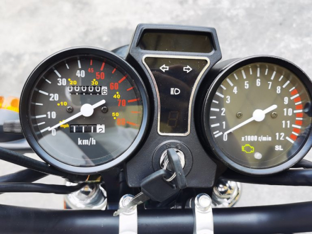 Chi tiet mau xe con tay hoai co mang hinh dang cua Honda 67