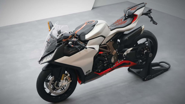 Gioi dieu mo nghi gi ve mau concept QJ Motor SRK 1000 RC