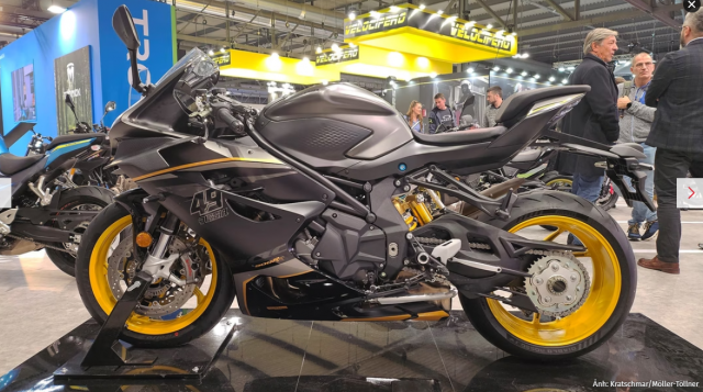 QJMotor SRK 900 RR va SRK 1000 RC trinh lang su dung cong nghe cua MV Agusta - 14