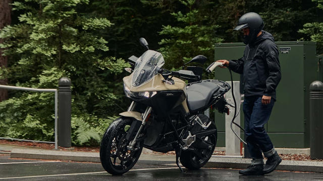 Zero DS va DSR 2024 duoc nang cap dong co va pin cai tien