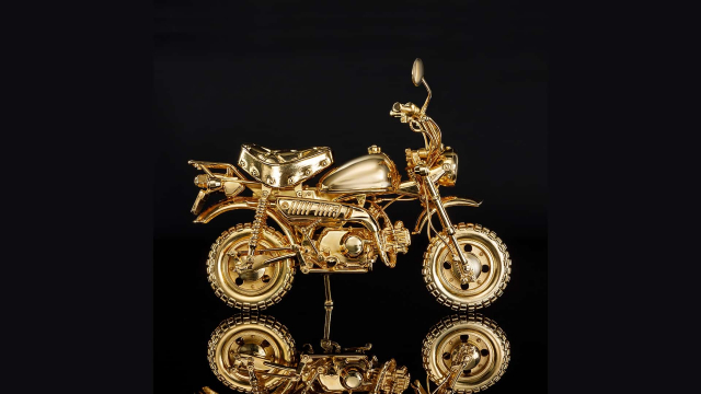 Chiec Honda Monkey bang vang ty le 112 nay co gia cao hon mot chiec Monkey thuc te