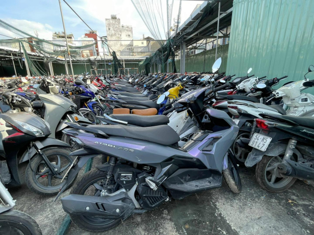 Cong an phat hien gan 200 xe may nghi xe gian tai TpHCM