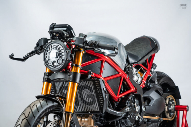 Dieu khong tuong khi do mot chiec ADV nhu Ducati Multistrada 1200 S theo phong cach Cafe Racer