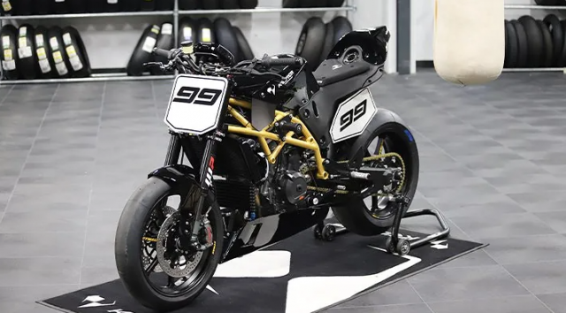Khi cai ac duoc len ngoi trong ban do cuc chat cua Kramer Motorcycles