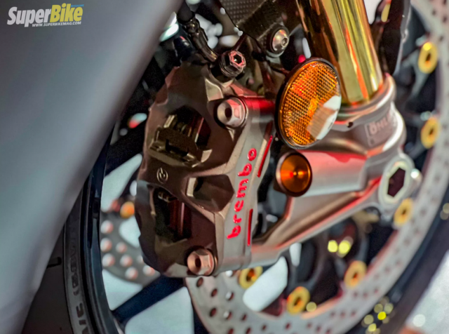 CBR1000RRR SP Carbon Edition ra mat chi co 300 chiec tren the gioi - 10