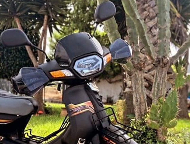 Chi tiet Rymco C50 vua ra mat duoc vi von la ban sao cua Honda Dream