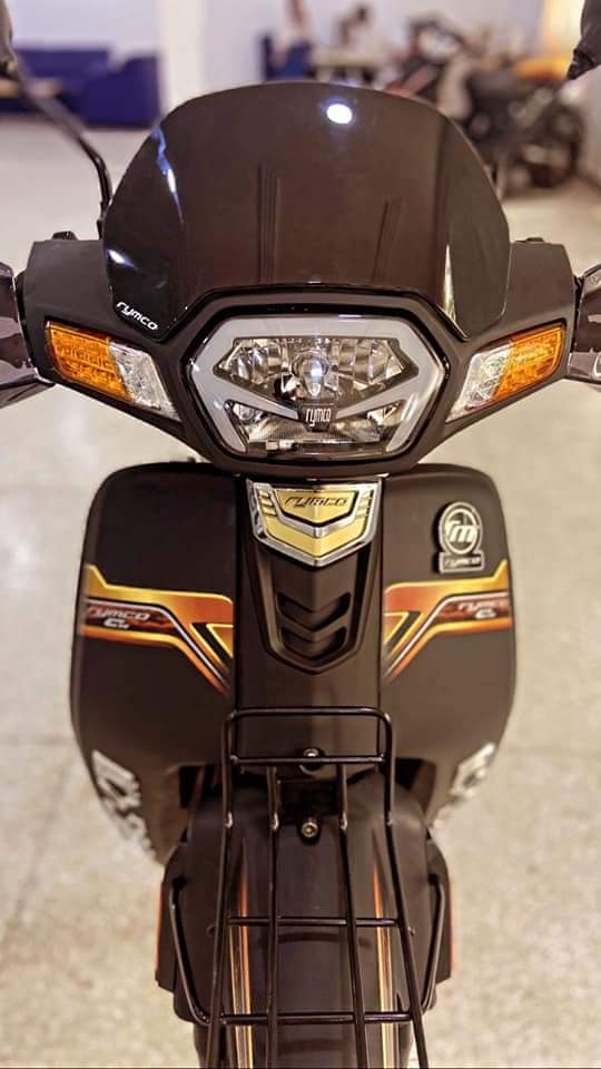 Chi tiet Rymco C50 vua ra mat duoc vi von la ban sao cua Honda Dream - 6