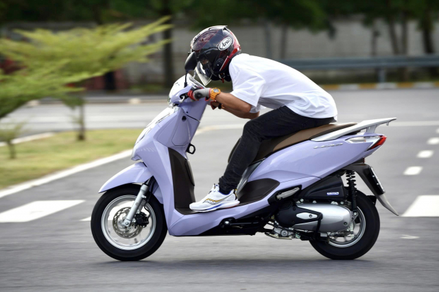 3 can benh thuong gap tren Honda Lead 4 van khien chu xe khoc thet