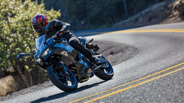 Kawasaki Ninja 500 phien ban ky niem 40 nam ra mat thi truong - 10