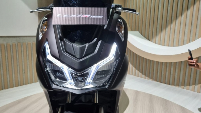 Lexi 155 2024 duoc Yamaha tung ra gay soc boi ngoai hinh co bap luc luong