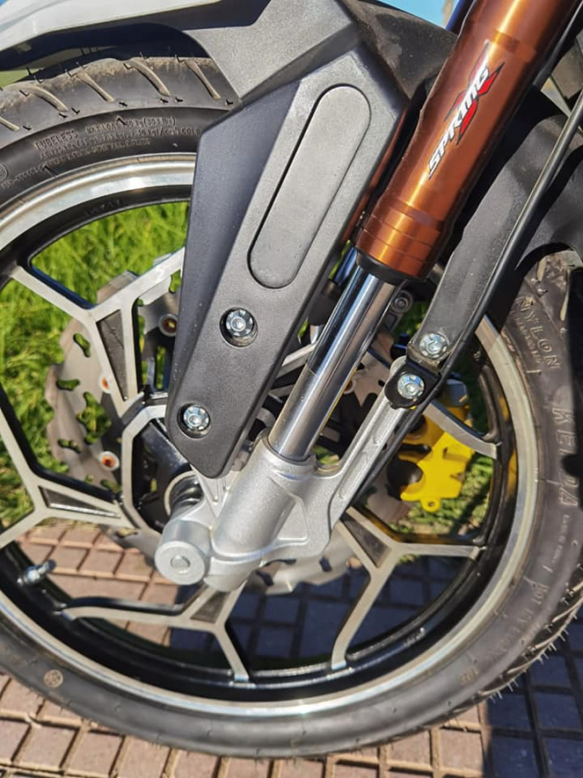 Becane Spring X vua ra mat dang nhu Winner 150 kem phuoc nhun Upside down kich doc - 6