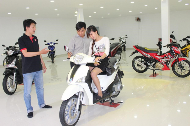 Moi vai phut se co nguoi Viet Nam mua xe may moi
