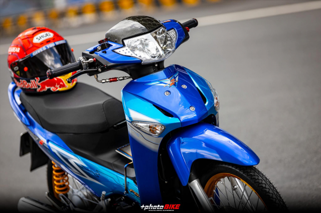 Wave 125i don full do xin khoe dang cuc chay giua Sai Gon