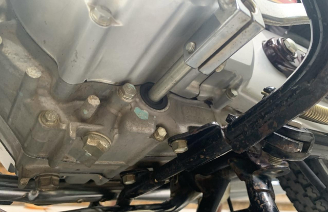 Honda Dream Thai 25 nam tuoi zin tung con oc co gia 1 ty dong - 6