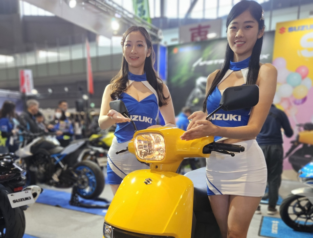 Suzuki SUI 125 lo dien ngoai hinh moi nhan manh vao ve dep tre trung
