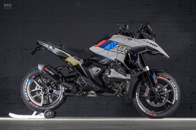 BMW R1300GS khac biet hoan toan trong ban do den tu VTR Navy - 4