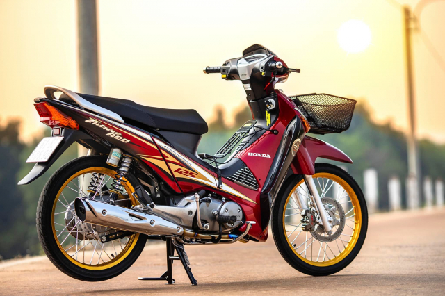 Future 125 do den tu Binh Duong khong doc la nhung lai cuc dep - 8