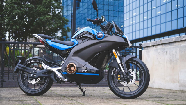 VMoto Stash mau mo to dien moi co gia ban ngang ngua SH350i