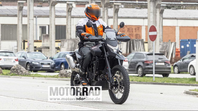 Lo san pham moi cua GasGas su dung dong co 2 xilanh LC8c cua KTM - 6
