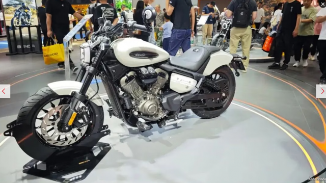 Benda Chinchilla 550 CVT mau Bobber Trung Quoc voi dong co V2 va so tu dong