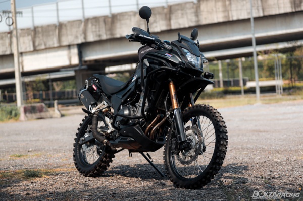 Honda CB500X do nhan manh phong cach Enduro