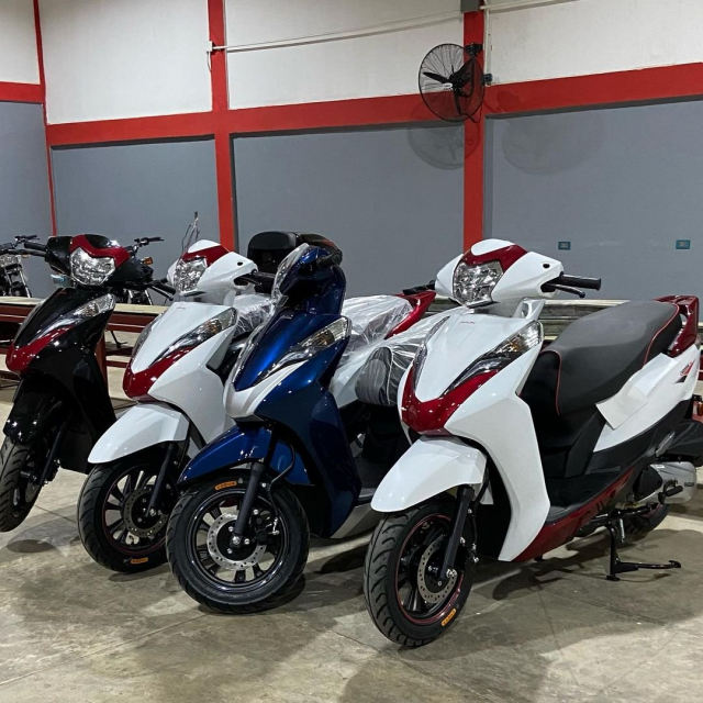 Ninja Lead 150 lo dien den ngay ca hang Honda con phai tram tro - 10