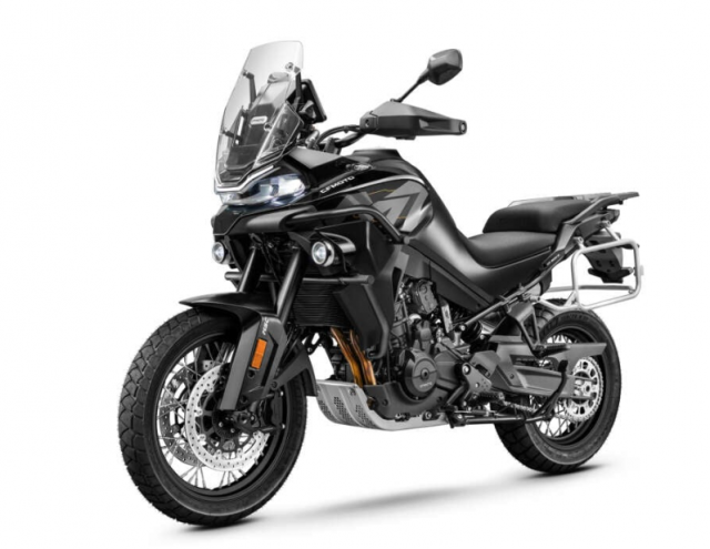 CFMOTO 800MT Explore Edition 2024 so huu ngoai hinh full den sieu ngau