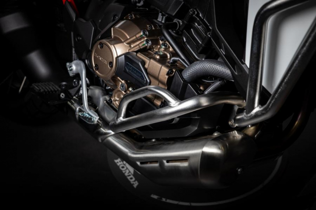 Honda Africa Twin Adventure Roads Edition phien ban dac biet lo dien - 4