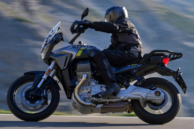 Moto Guzzi trinh lang mau xe Stelvio 2024 tai thi truong Nhat Ban - 4
