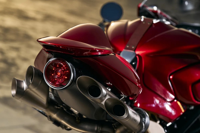 Co 2 ty dong chua chac so huu duoc MV Agusta Superveloce 1000 Serie Oro 2025 - 10