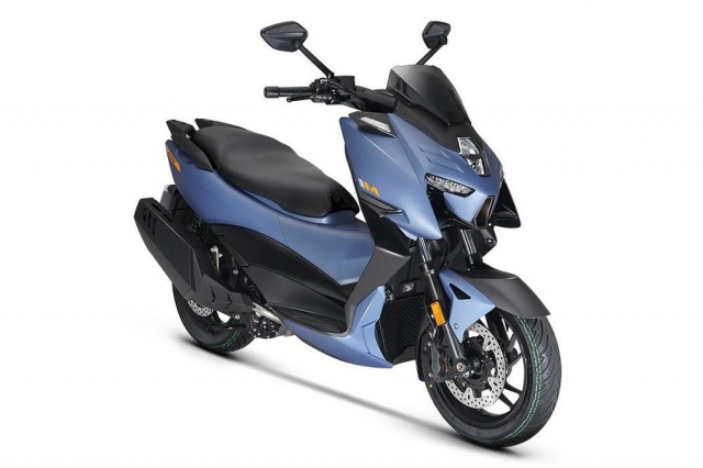 Zontes 368M co suc manh hon han SH350i nhung lai co gia re hon SH160i