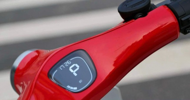 Anh em da biet Honda Cub co ca phien ban moi khong can do xang thay nhot chua