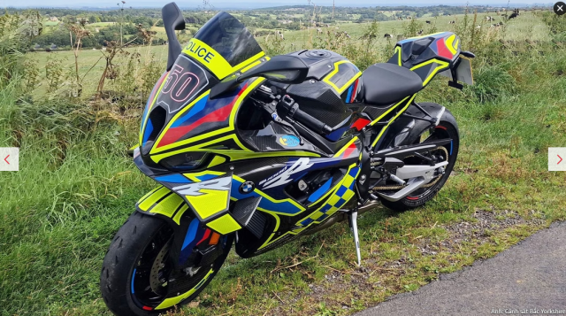 Canh sat o day duoc trang bi BMW M1000RR de khuyen khich nguoi dan lai xe dung toc do