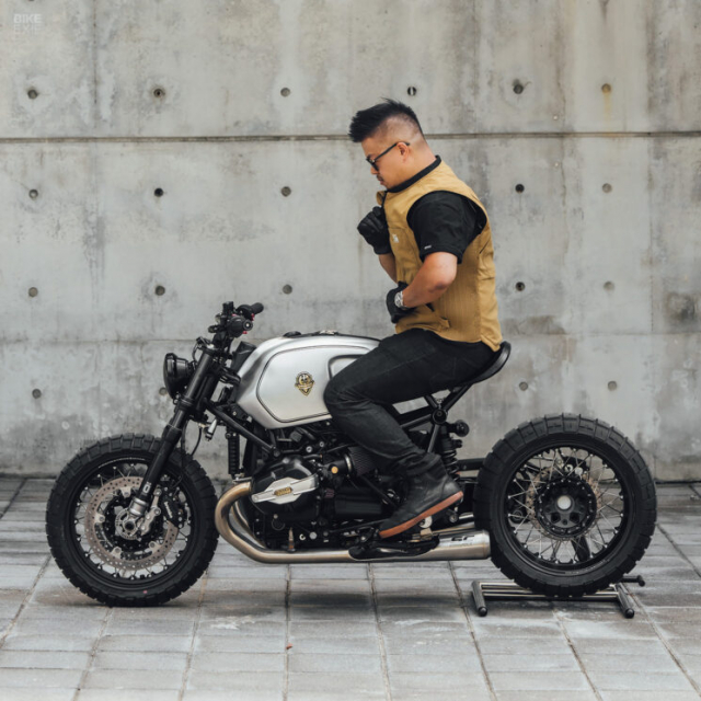 Rough Crafts lai khien cong dong xebiz day song voi chiec RnineT do moi - 8